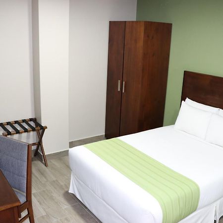 Hotel San Agustin Plaza Latacunga Luaran gambar
