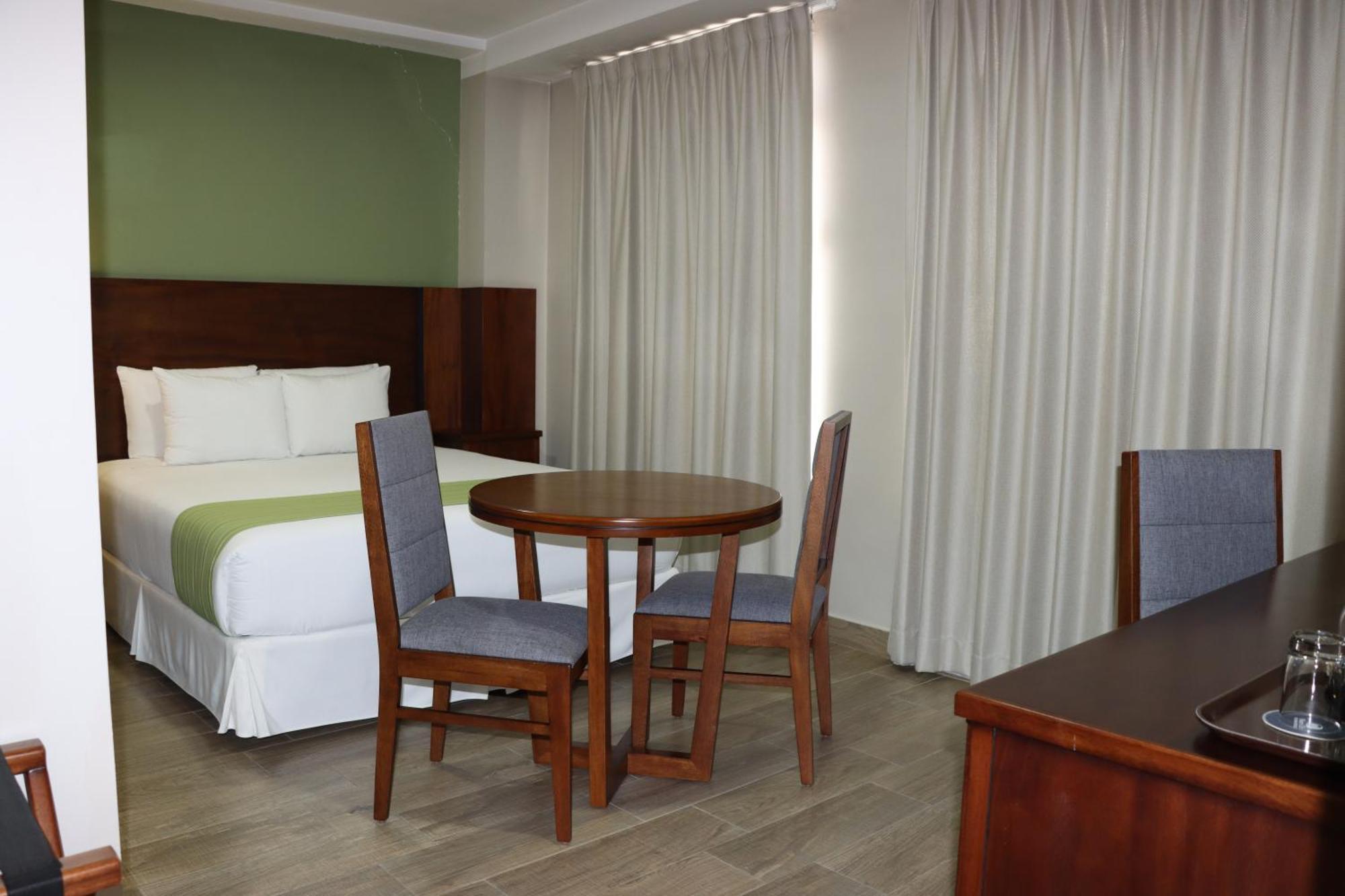 Hotel San Agustin Plaza Latacunga Luaran gambar