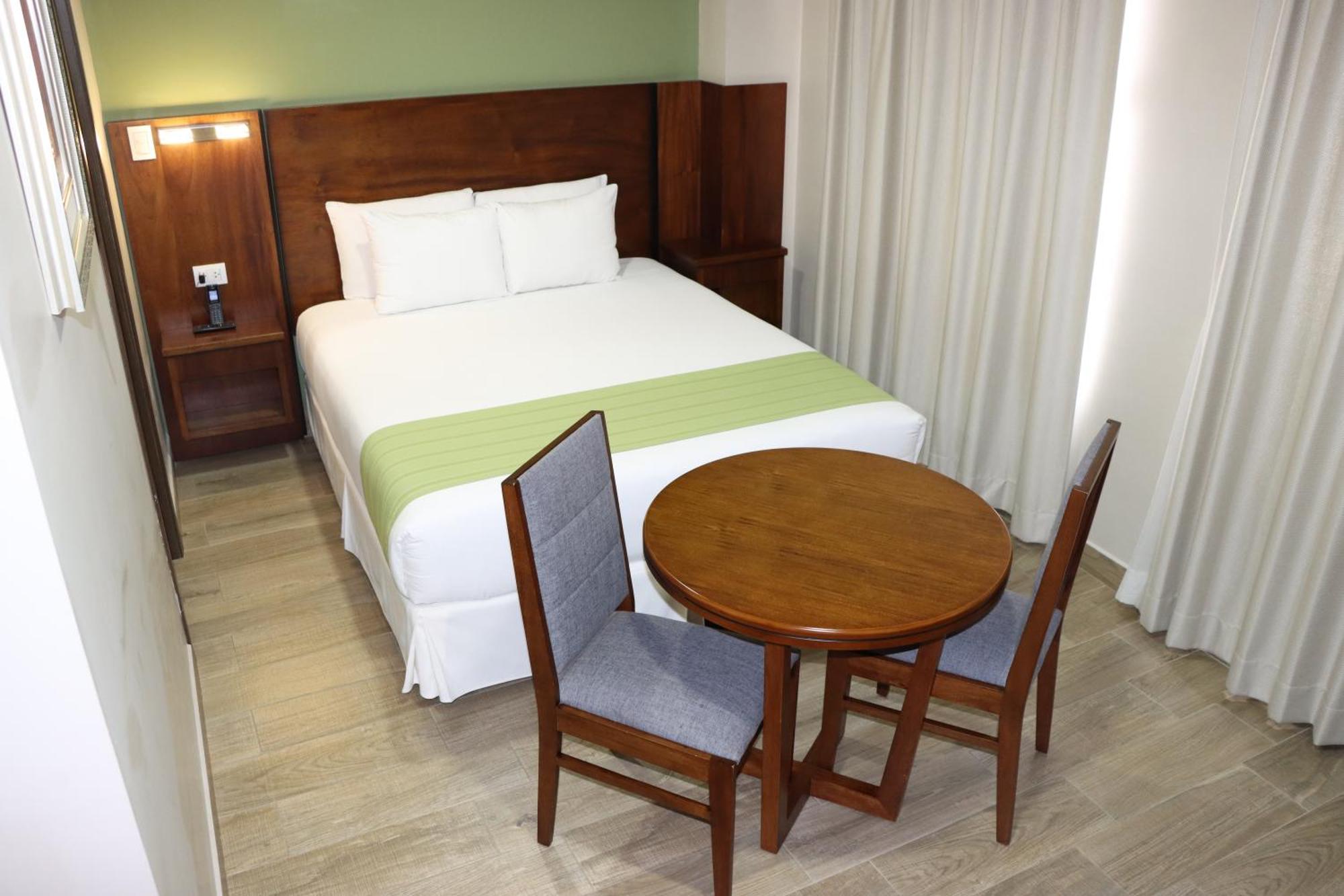 Hotel San Agustin Plaza Latacunga Luaran gambar