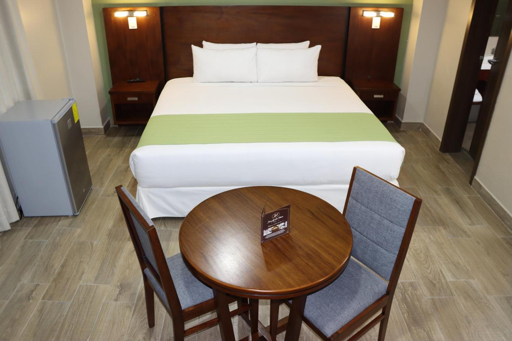 Hotel San Agustin Plaza Latacunga Luaran gambar